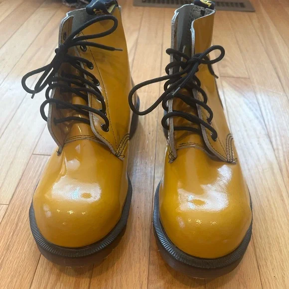 Dr. Martens RARE Vintage Patent Leather YELLOW Steel Toe Boots - Made in England 1 DR. MARTENS YELLOW LEATHER BOOTS SIZE 8UK MADE IN ENGLAND  main image 3
